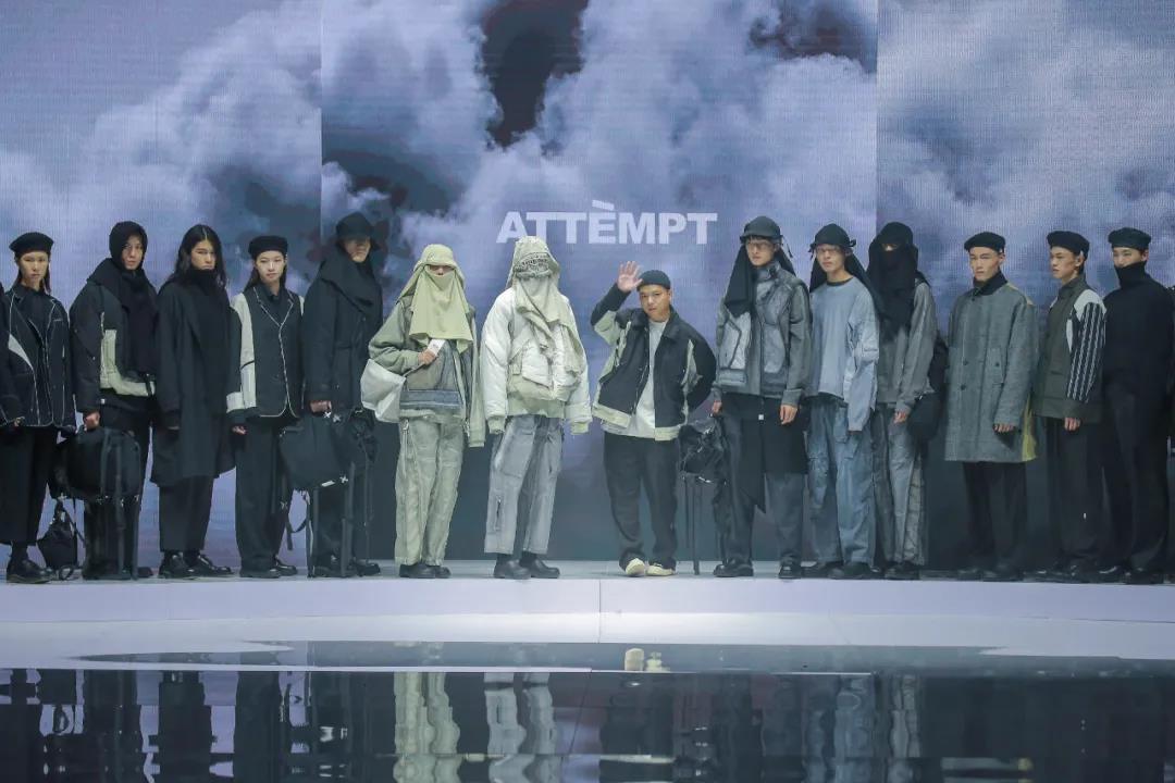 16、THE SLENT SOUNDS  梁栋.jpg