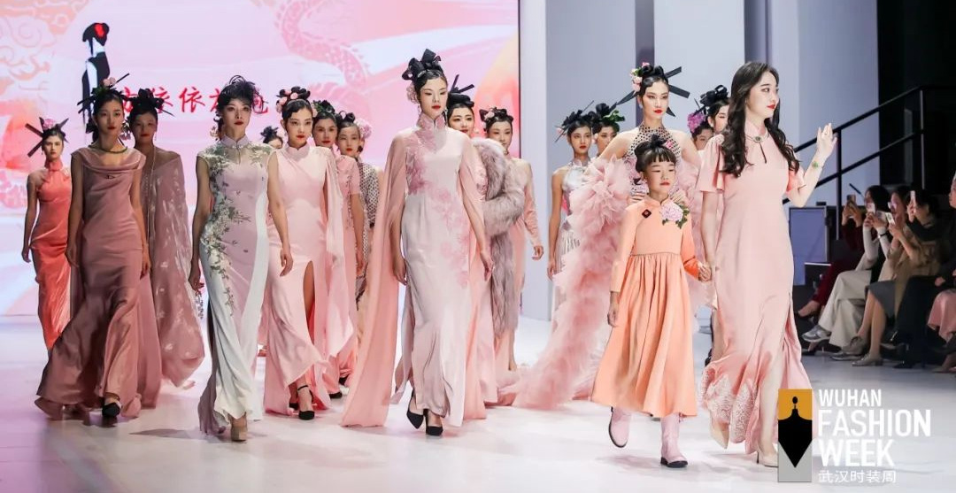秀场直击 | 方依依：以旗袍展示时代风华