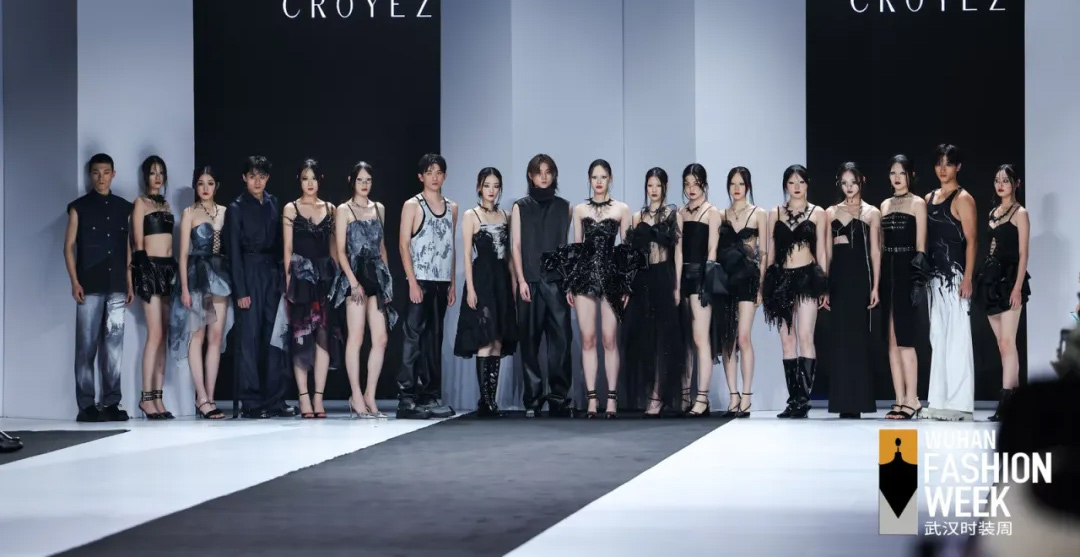 秀场直击 | CROYEZ：“The Rebel”，奏响叛逆时尚乐章