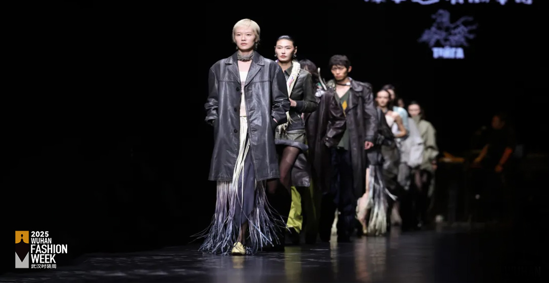 2025武汉时装周惊艳开幕，聚全球顶流，筑生态时尚高地